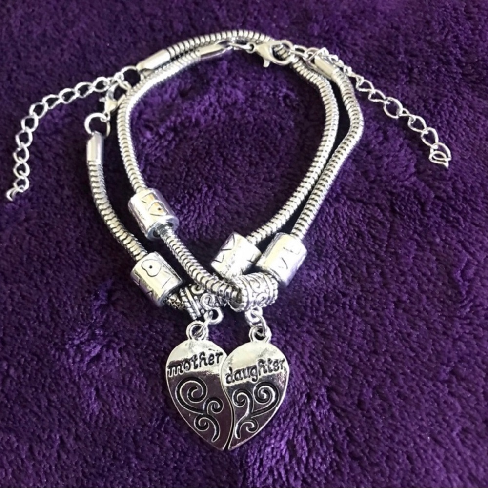Silver Mother Daughter Split Heart Charm Bracelet Set
